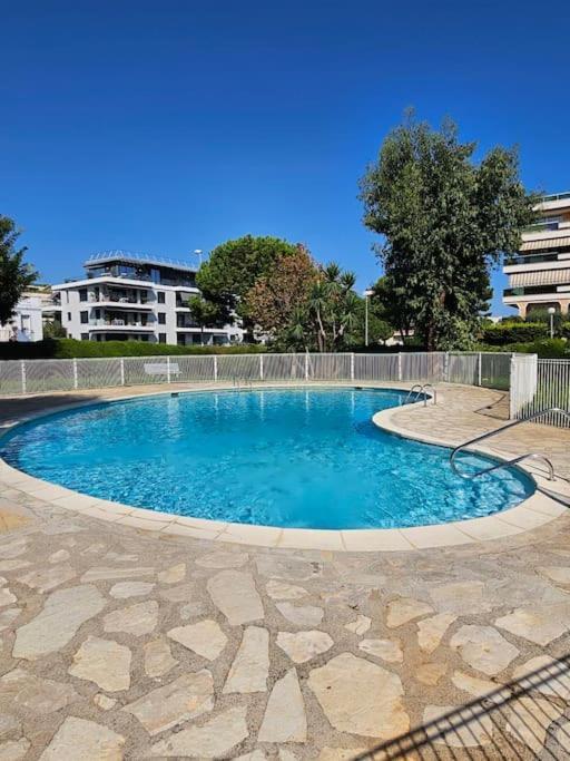 Studio Saint-Laurent-Du-Var Bord De Mer Экстерьер фото